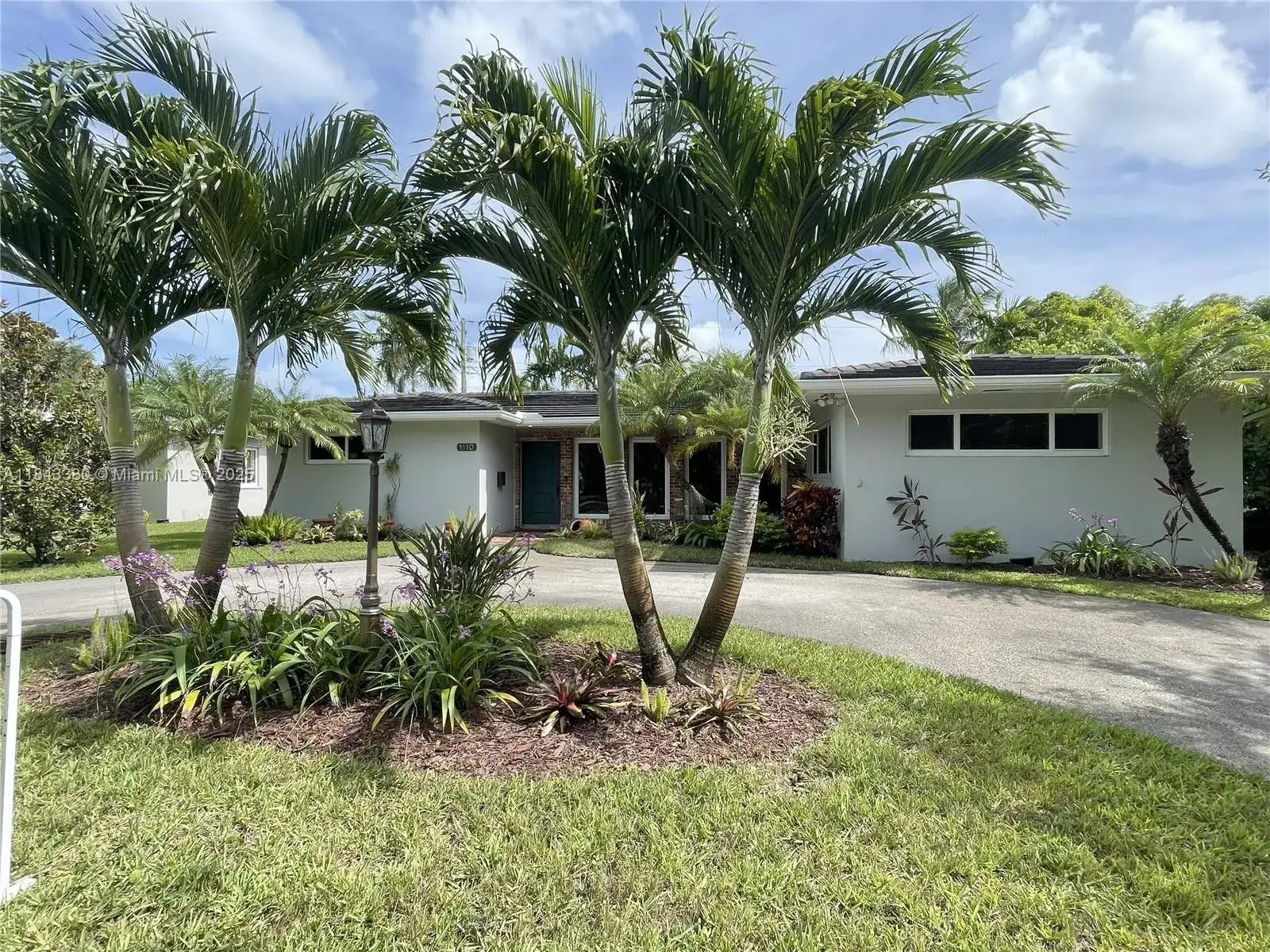 1110 Redbird Ave, Miami Springs FL 33166 photo 3