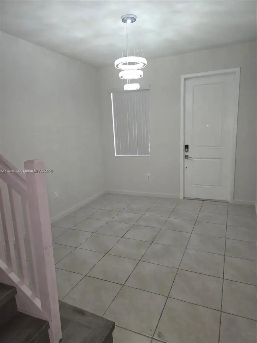1141 NW 208th, Miami Gardens FL 33169 photo 2