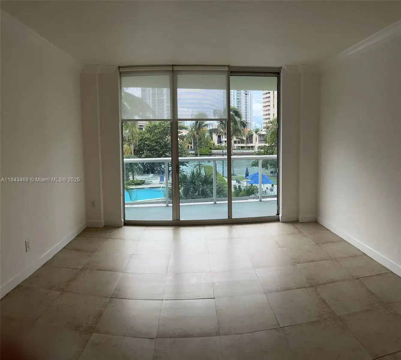 19390 Collins Ave # 207, Sunny Isles Beach FL 33160 photo 4