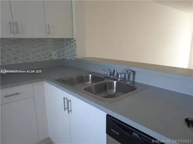 5200 NW 31st Ave # 214, Fort Lauderdale FL 33309 photo 2