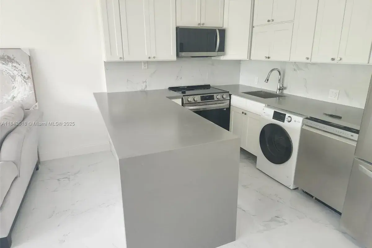 206 Suffolk E # 206, Boca Raton FL 33434