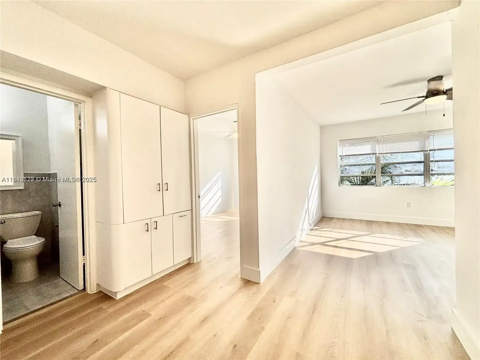 4740 Pine Tree Dr # 28, Miami Beach FL 33140 photo 3