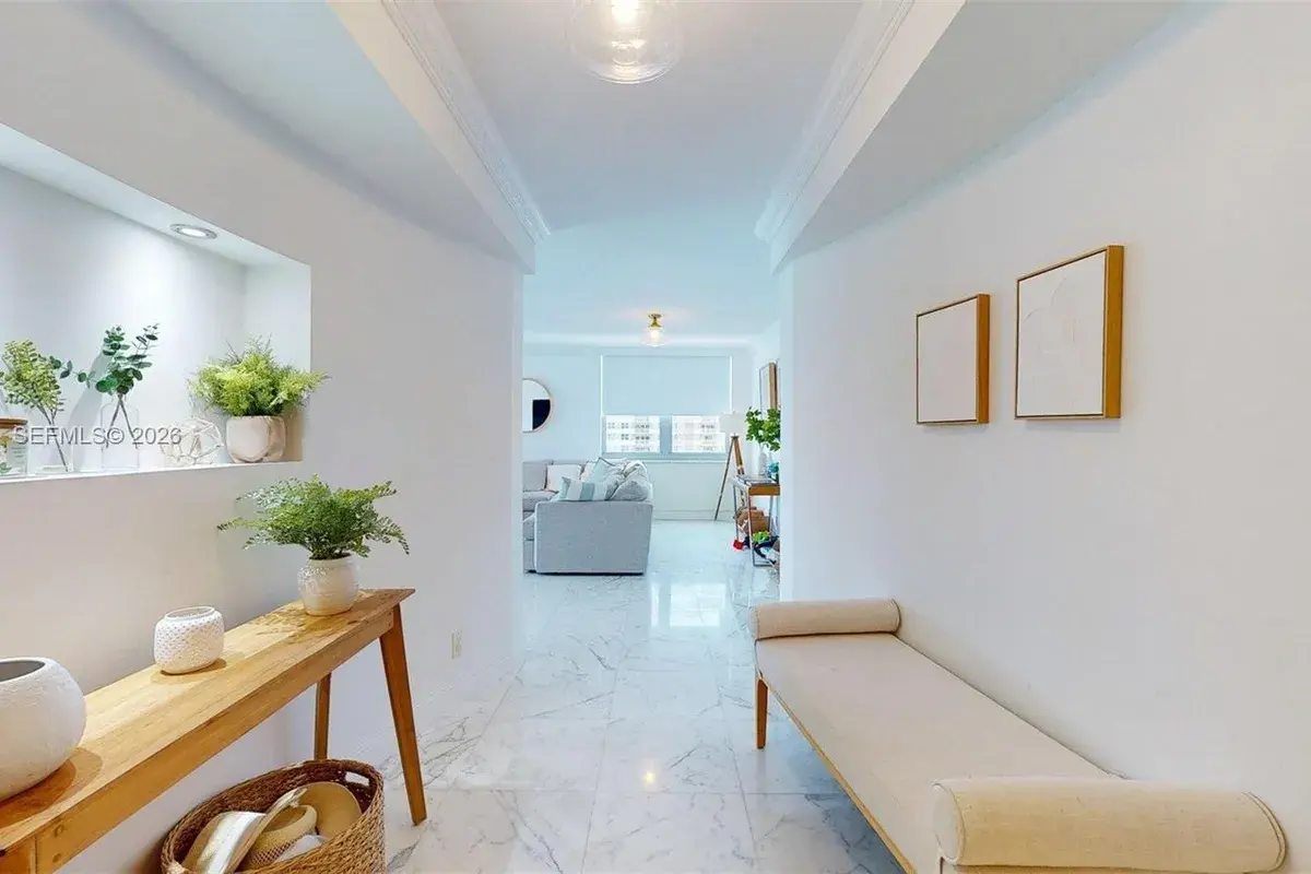 1912 S Ocean Dr # 9A, Hallandale Beach FL 33009