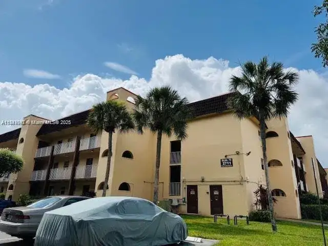 2711 N Pine Island Rd # 211, Sunrise FL 33322 photo 2