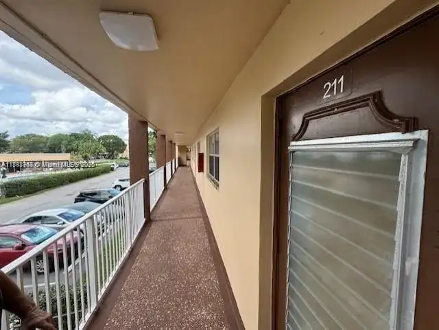 2711 N Pine Island Rd # 211, Sunrise FL 33322 photo 5