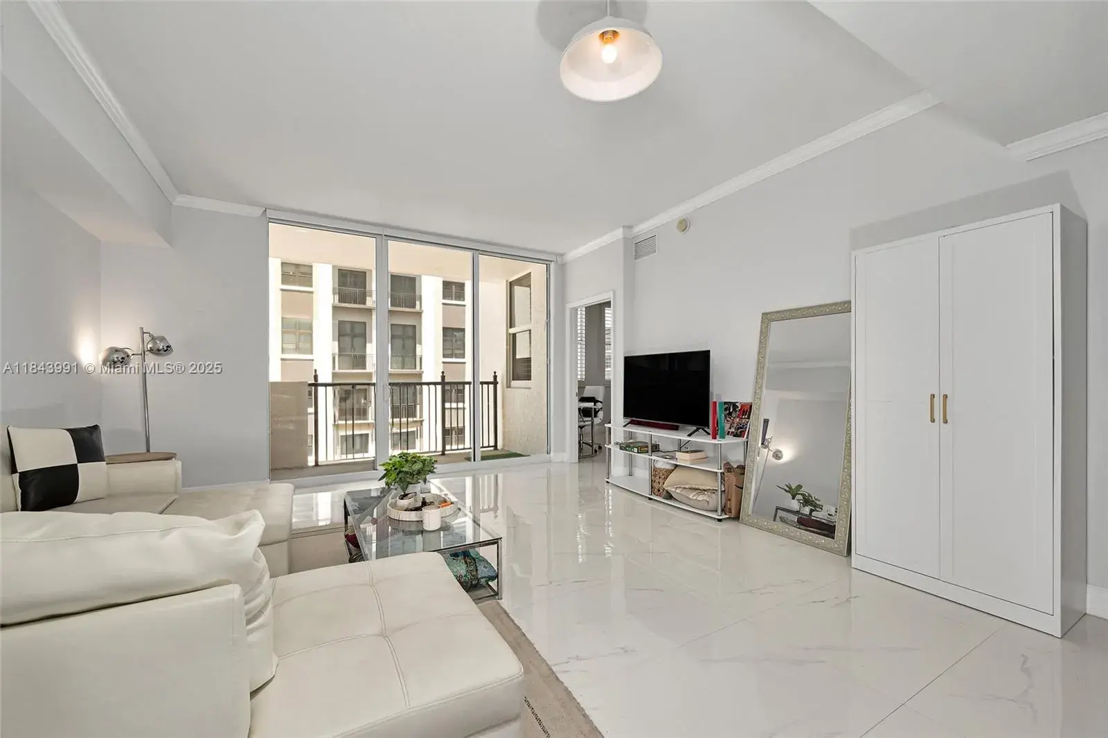 4100 Salzedo St # 515, Coral Gables FL 33146