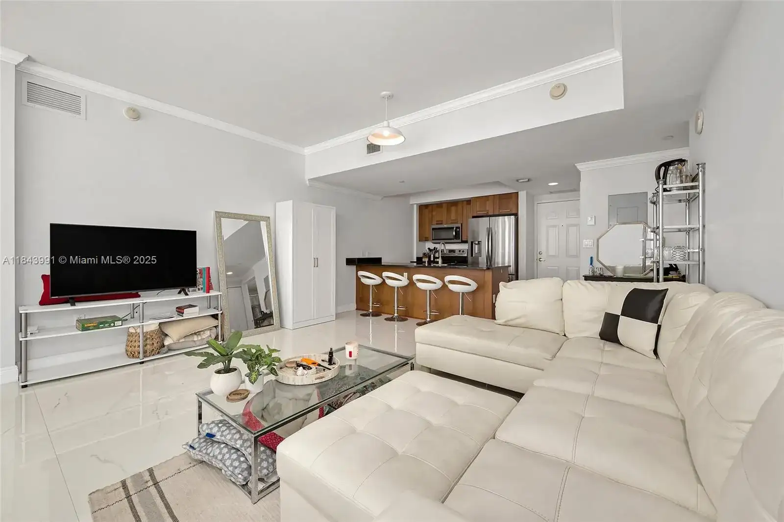 4100 Salzedo St # 515, Coral Gables FL 33146 photo 5