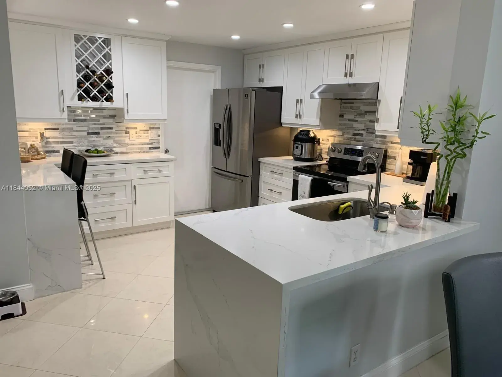 1051 Sorrento Dr, Weston FL 33326