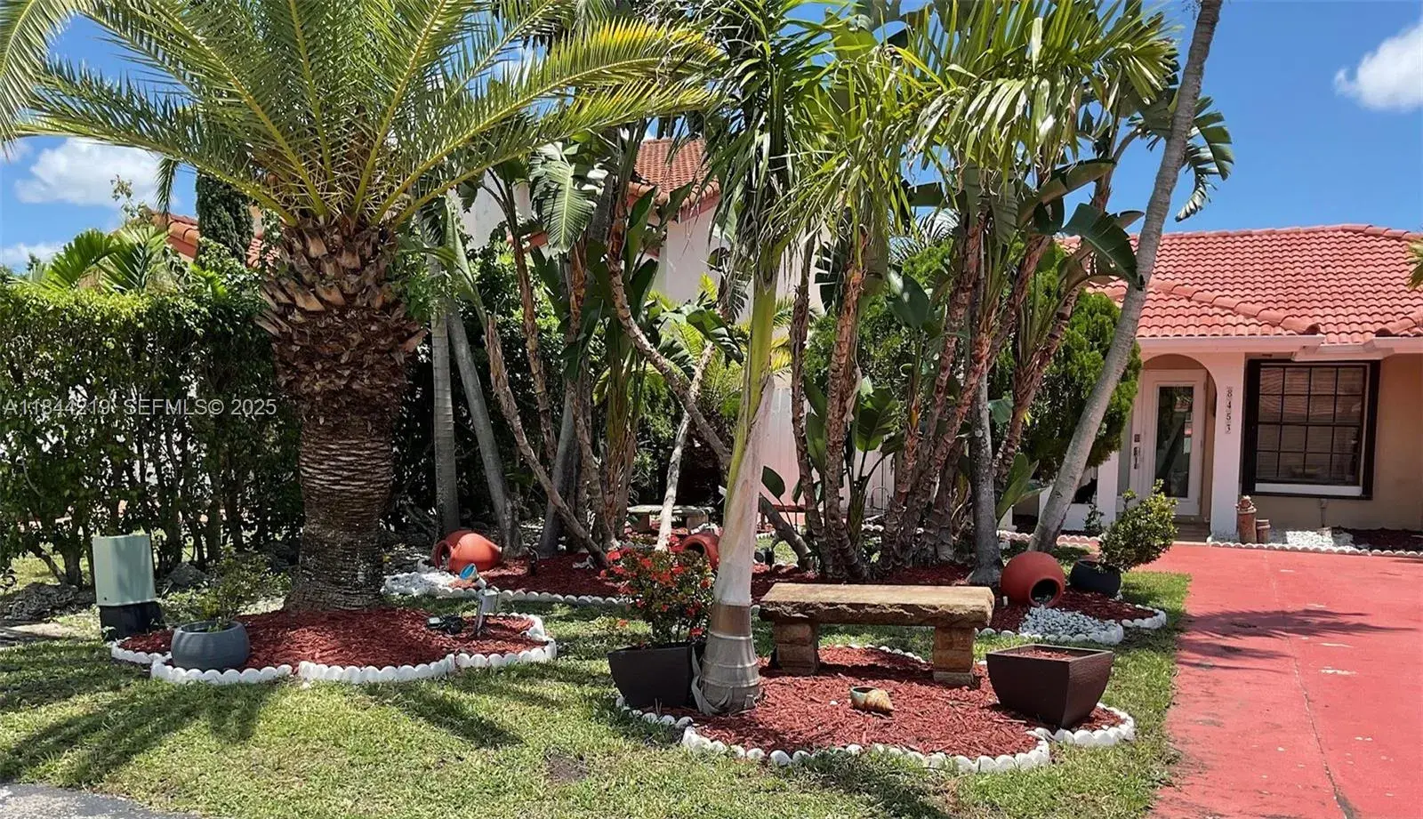 8453 NW 189 Street Rd, Hialeah FL 33015