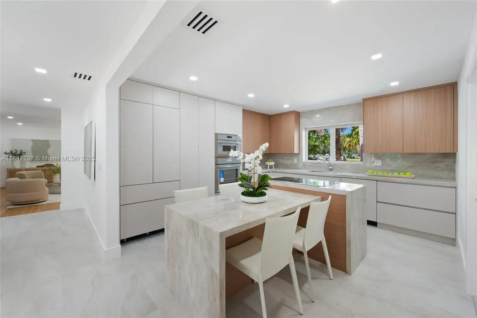 5211 Granada Blvd, Coral Gables FL 33146 photo 4