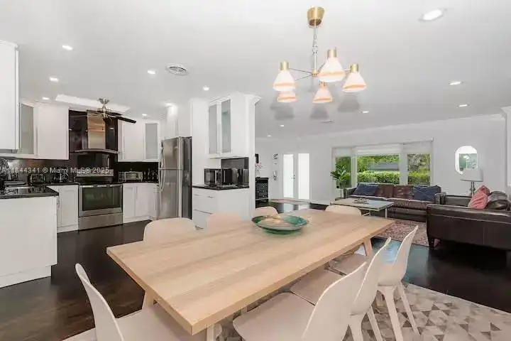 7475 SW 134th St, Pinecrest FL 33156 photo 3