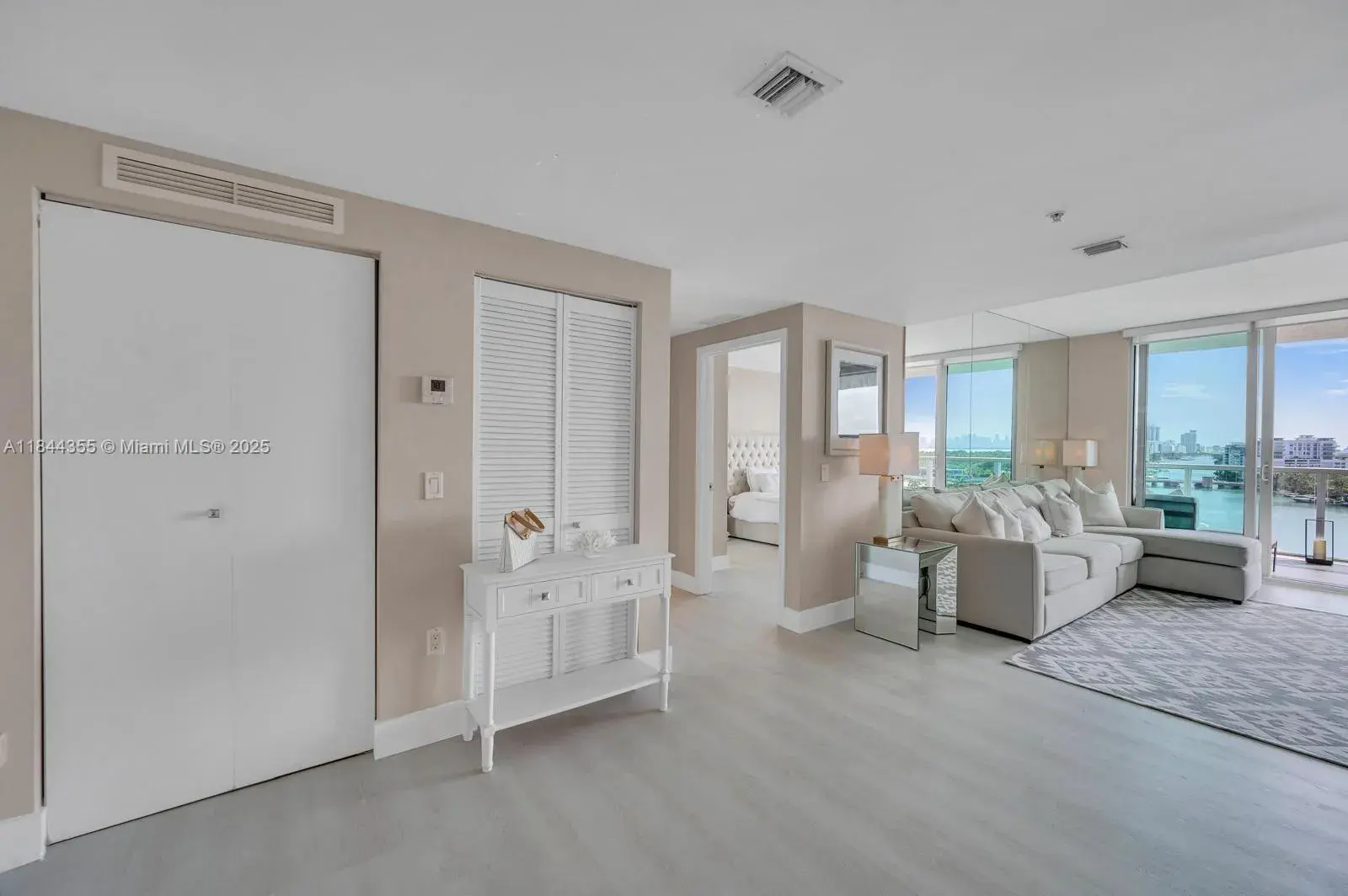 6700 Indian Creek Dr # 1404, Miami Beach FL 33141