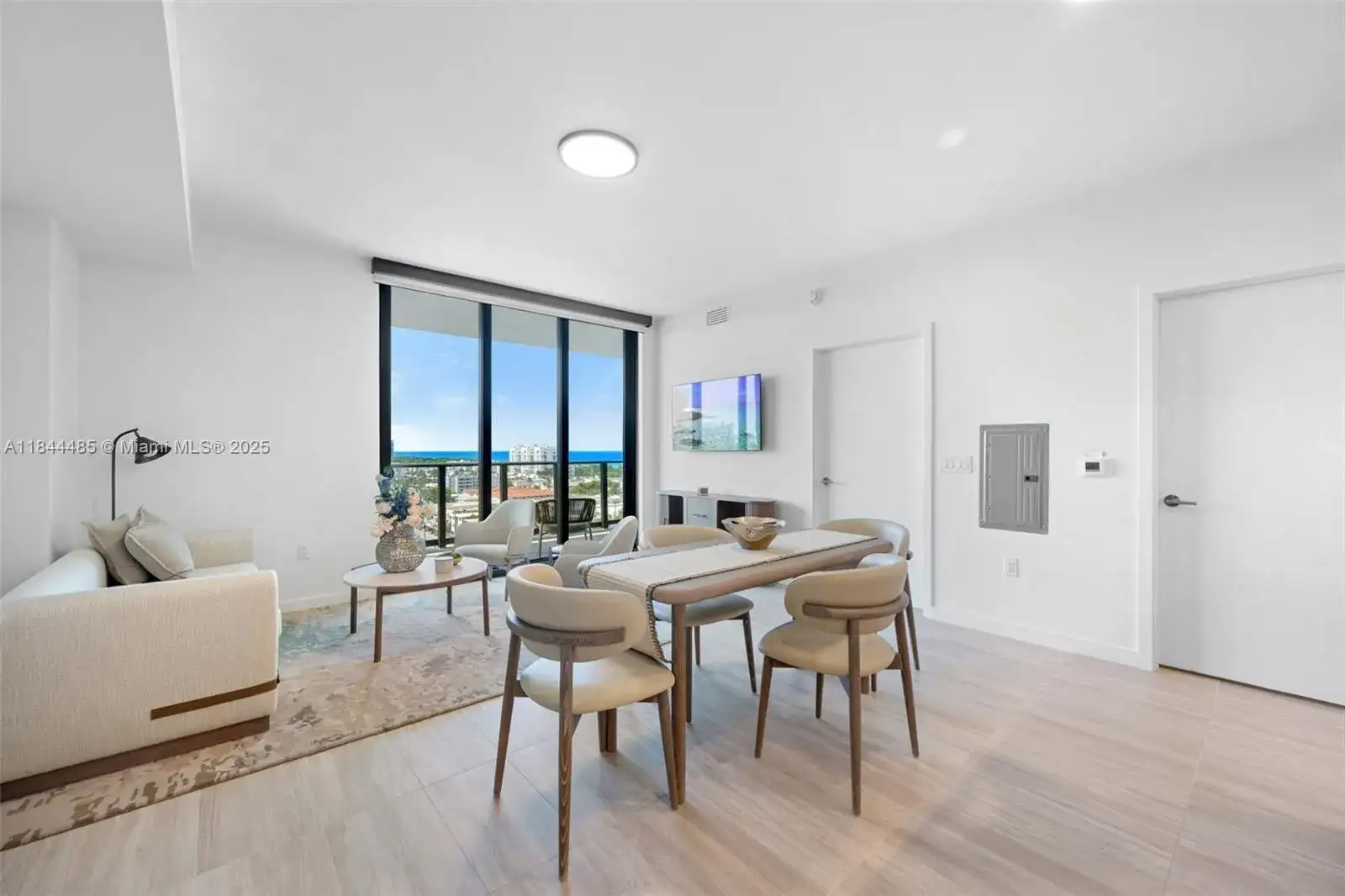 580 72nd St # 1009, Miami Beach FL 33141 photo 2