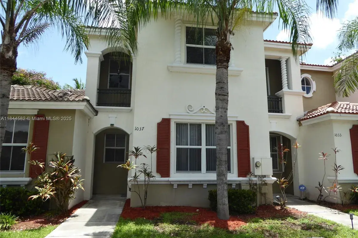 1037 NE 42nd Pl, Homestead FL 33033
