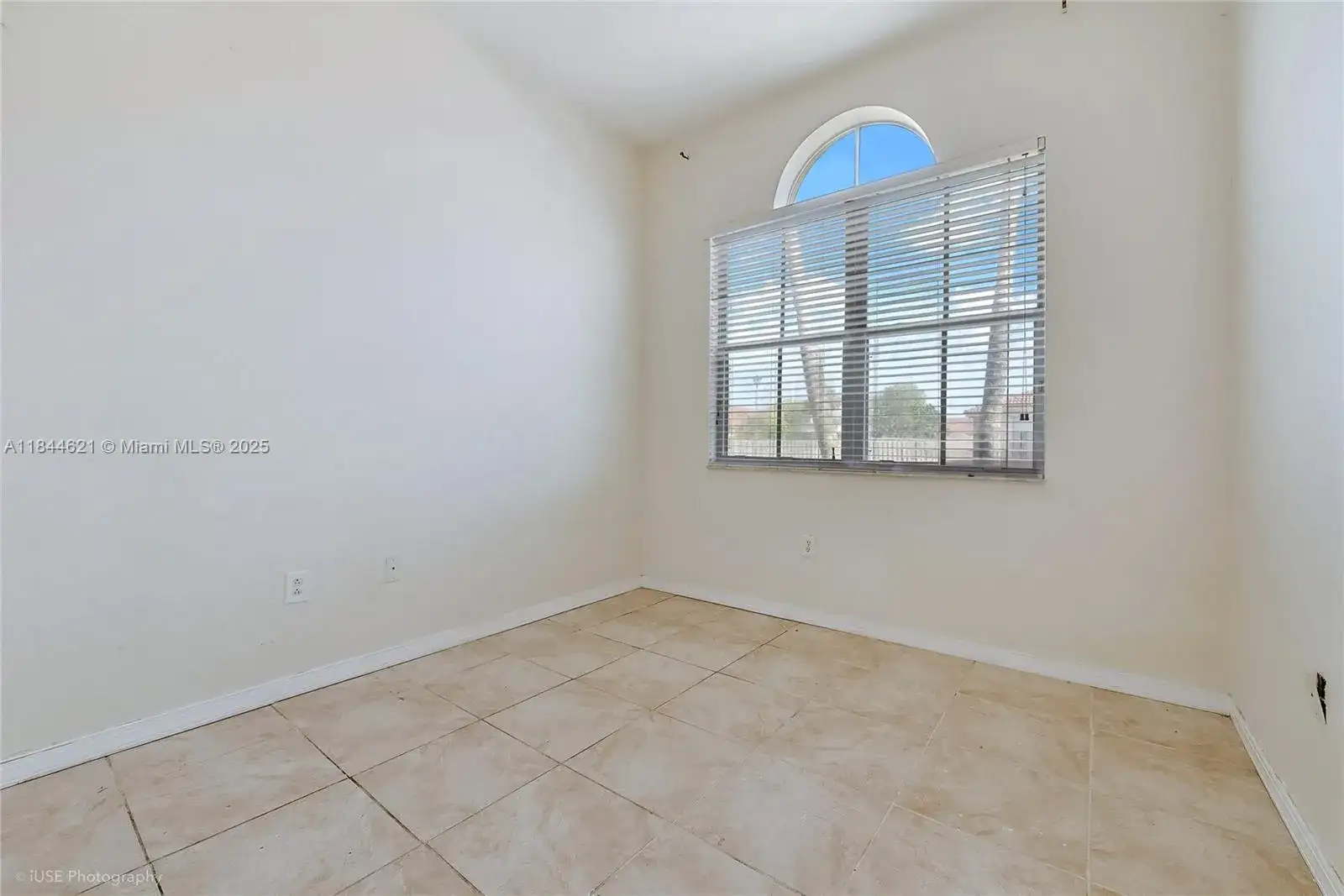 11084 SW 237th Ln, Homestead FL 33032 photo 5