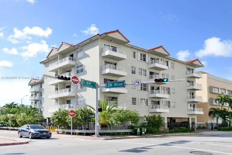 2600 Collins Ave # 309, Miami Beach FL 33140