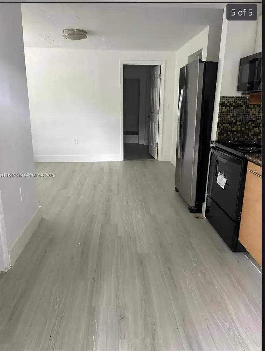 2215 NW 33rd St, Miami FL 33142 photo 2