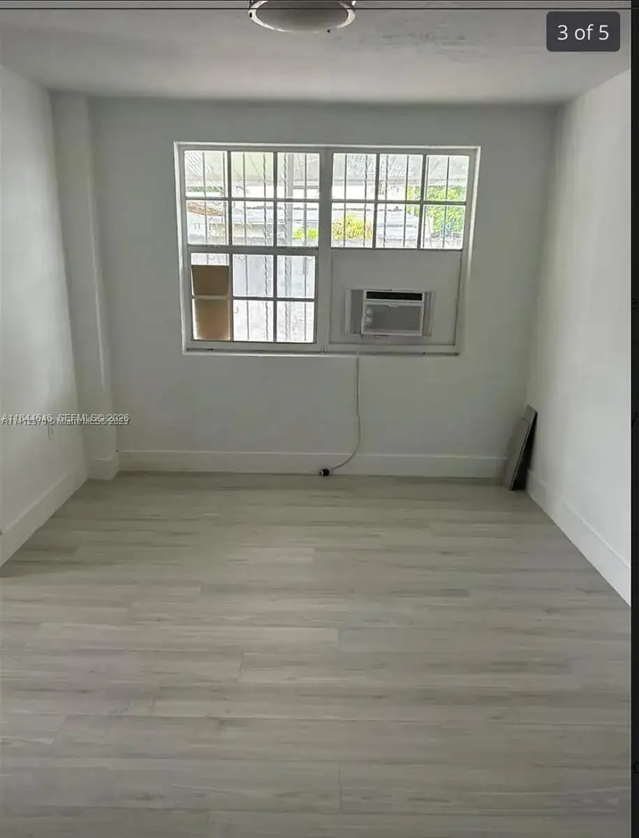 2215 NW 33rd St, Miami FL 33142 photo 5