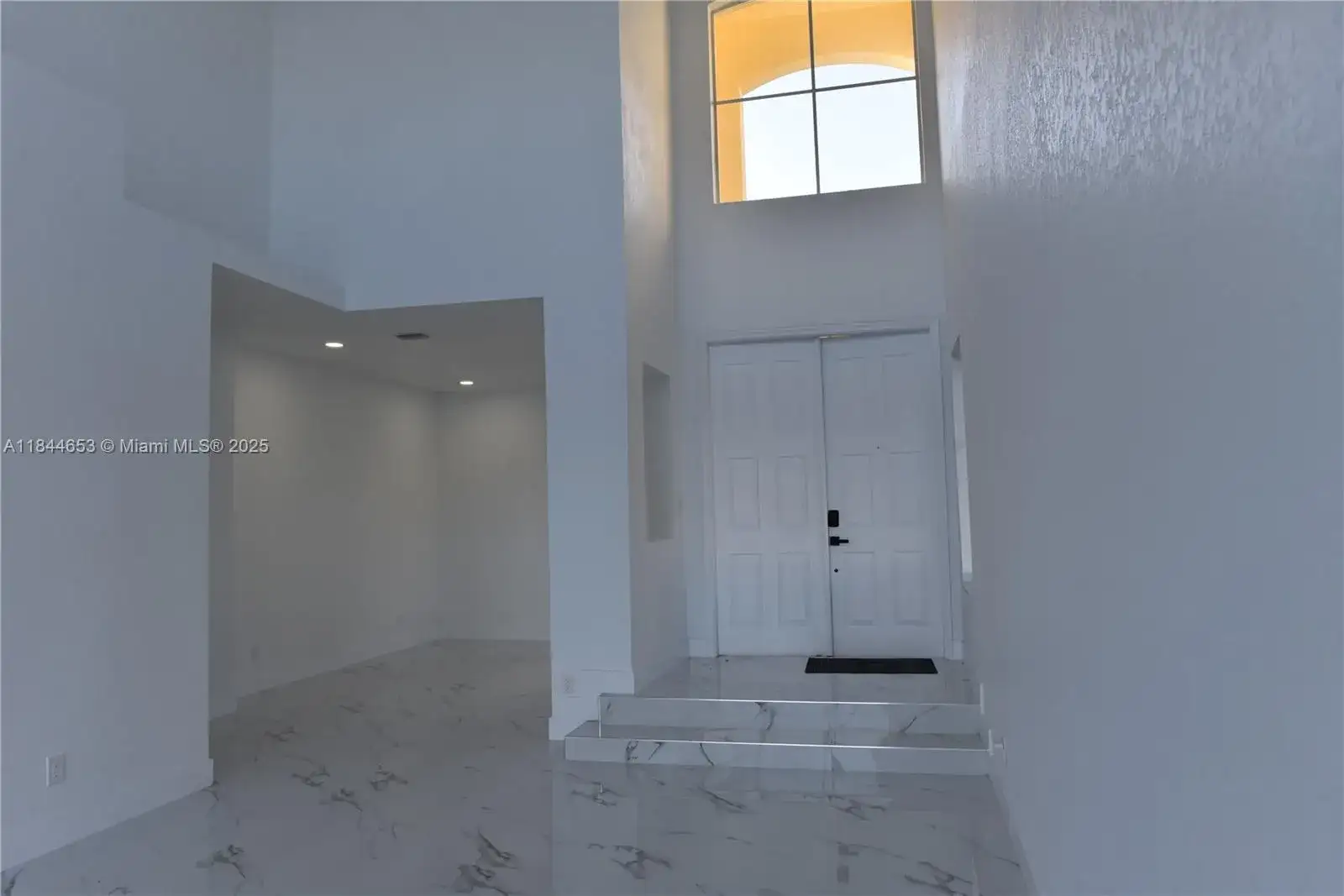 2925 SW 133rd Ave, Miramar FL 33027 photo 4