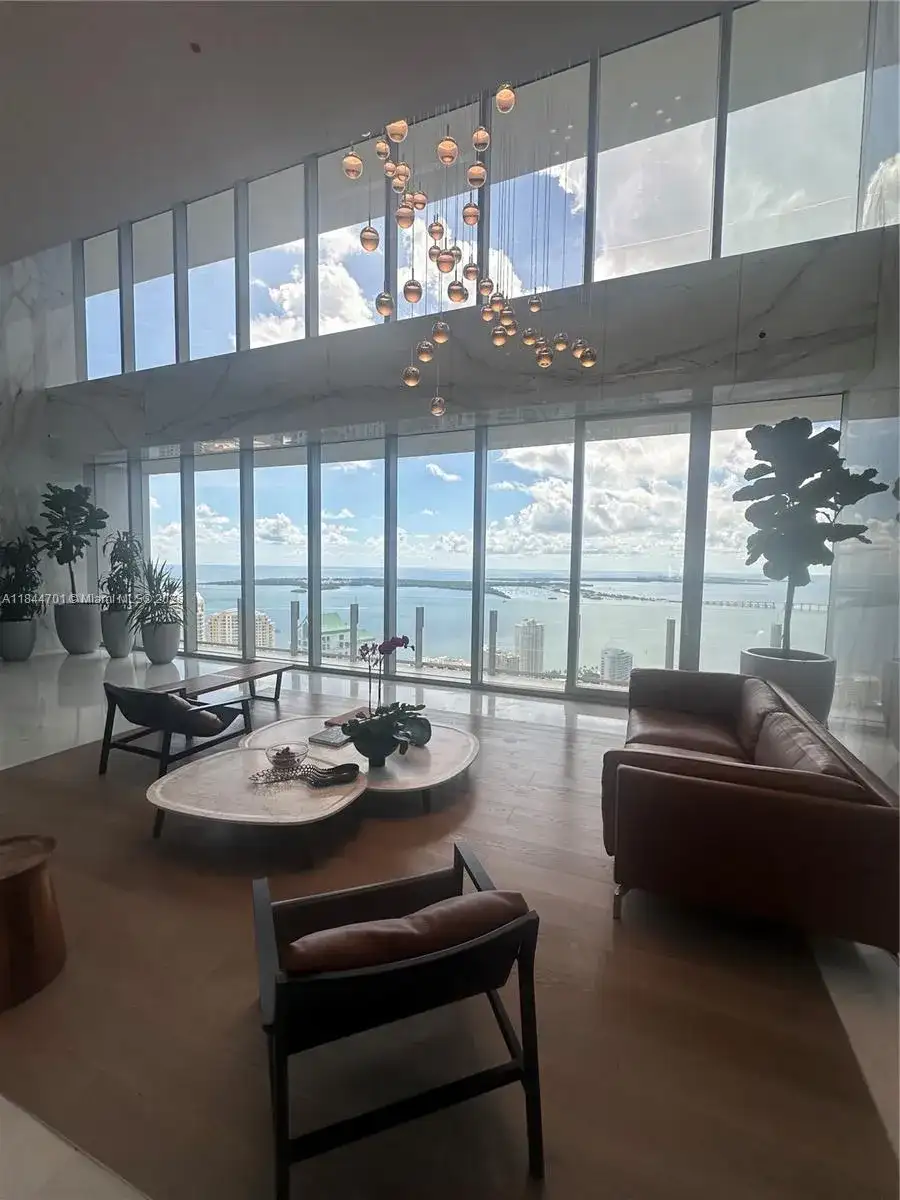 300 Biscayne Blvd Way # 3108, Miami FL 33131 photo 5