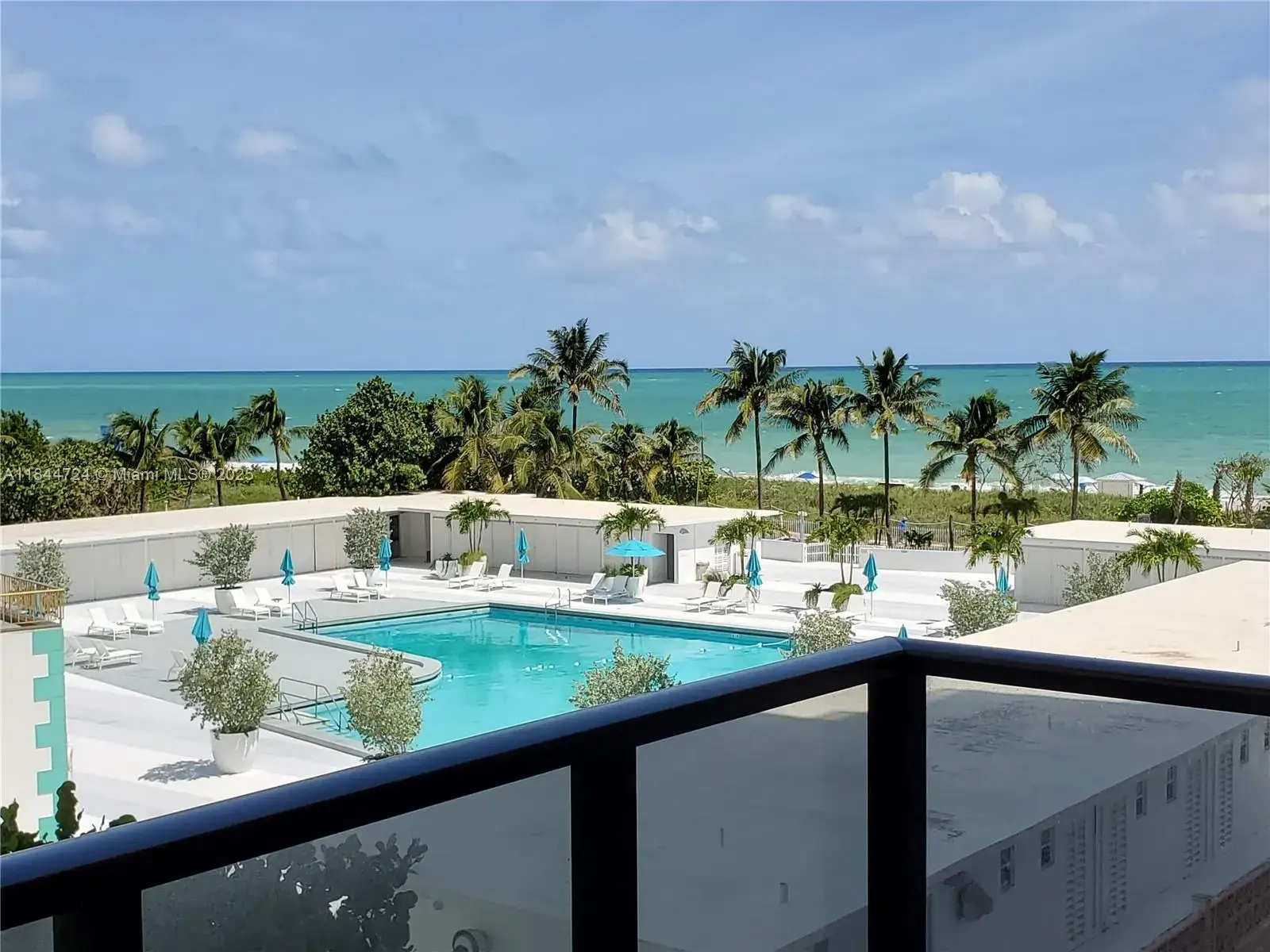 2 bedroom 2 bath Residential for sale at 5225 Collins Ave # 510, Miami Beach FL 33140