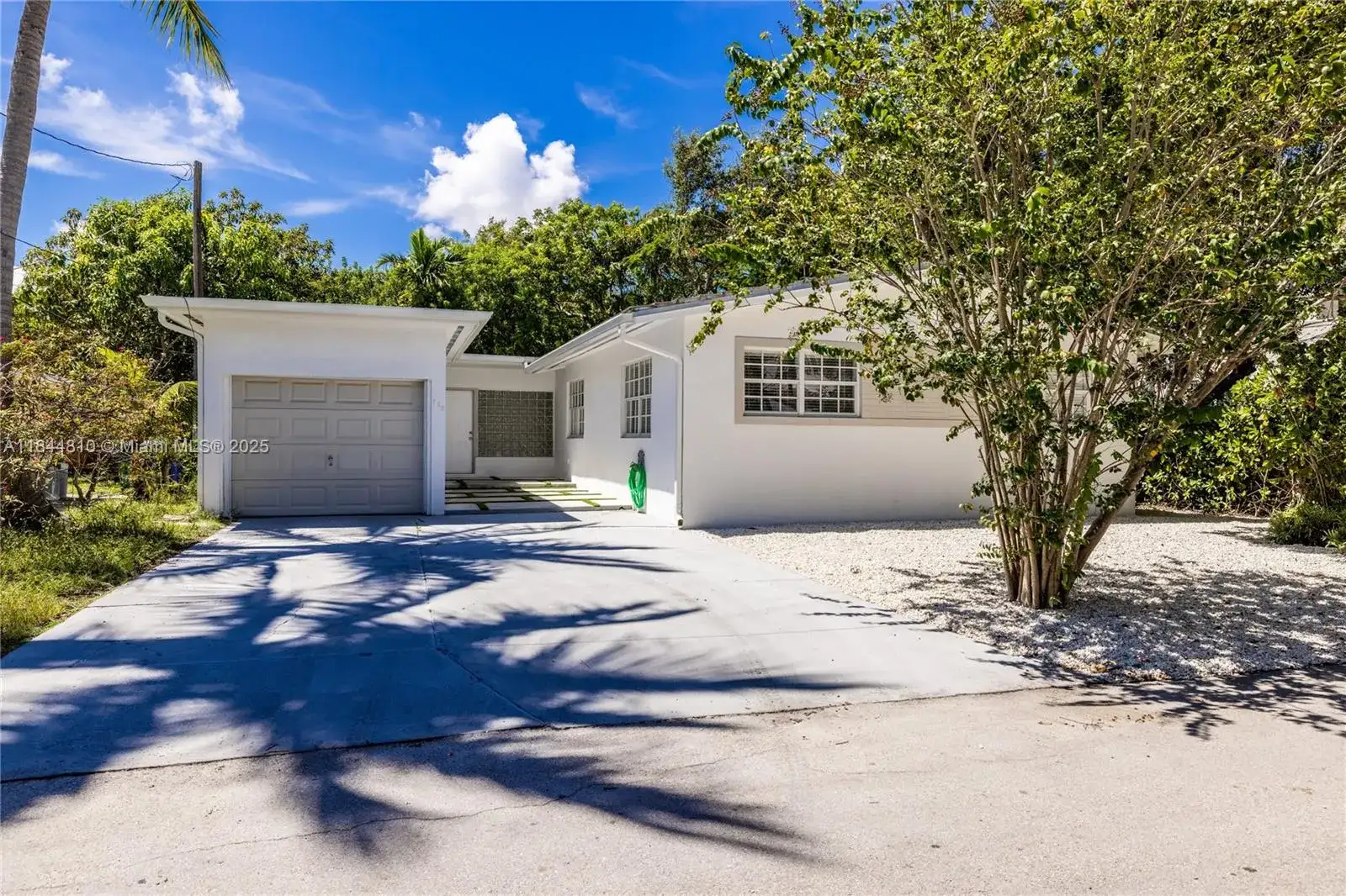 720 NE 70th St, Miami FL 33138 photo 2