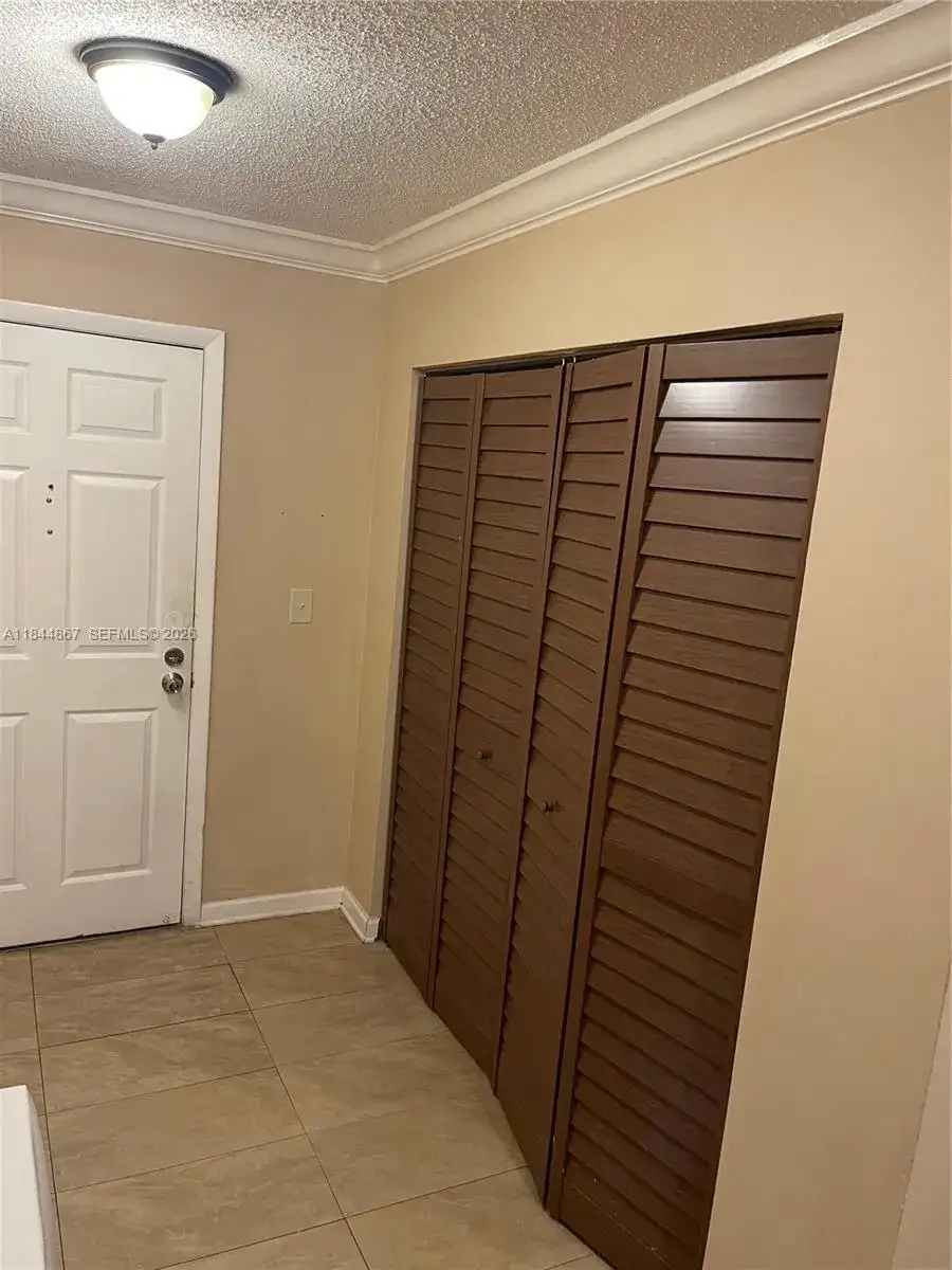 9359 Fontainebleau Blvd # F301, Miami FL 33172 photo 3