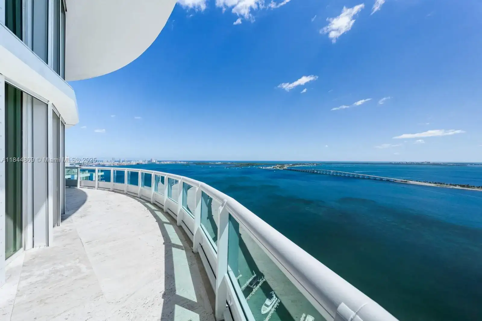 1643 Brickell Ave # 3702, Miami FL 33129 photo 4