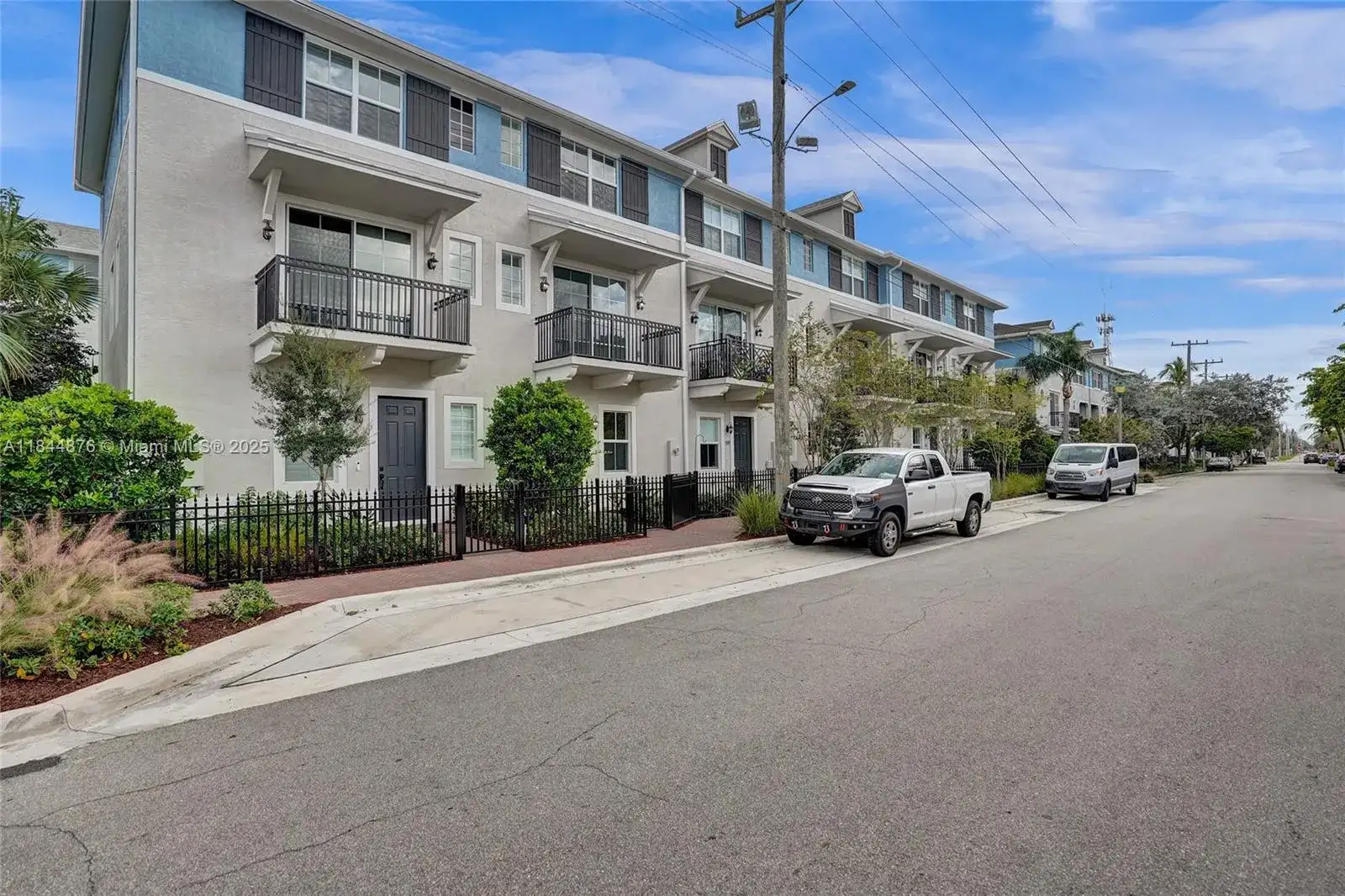 63 NW 4th Ave, Delray Beach FL 33444 photo 5