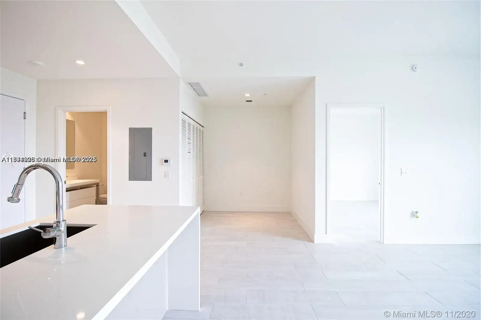 2000 Metropica Way # 614, Sunrise FL 33323 photo 4