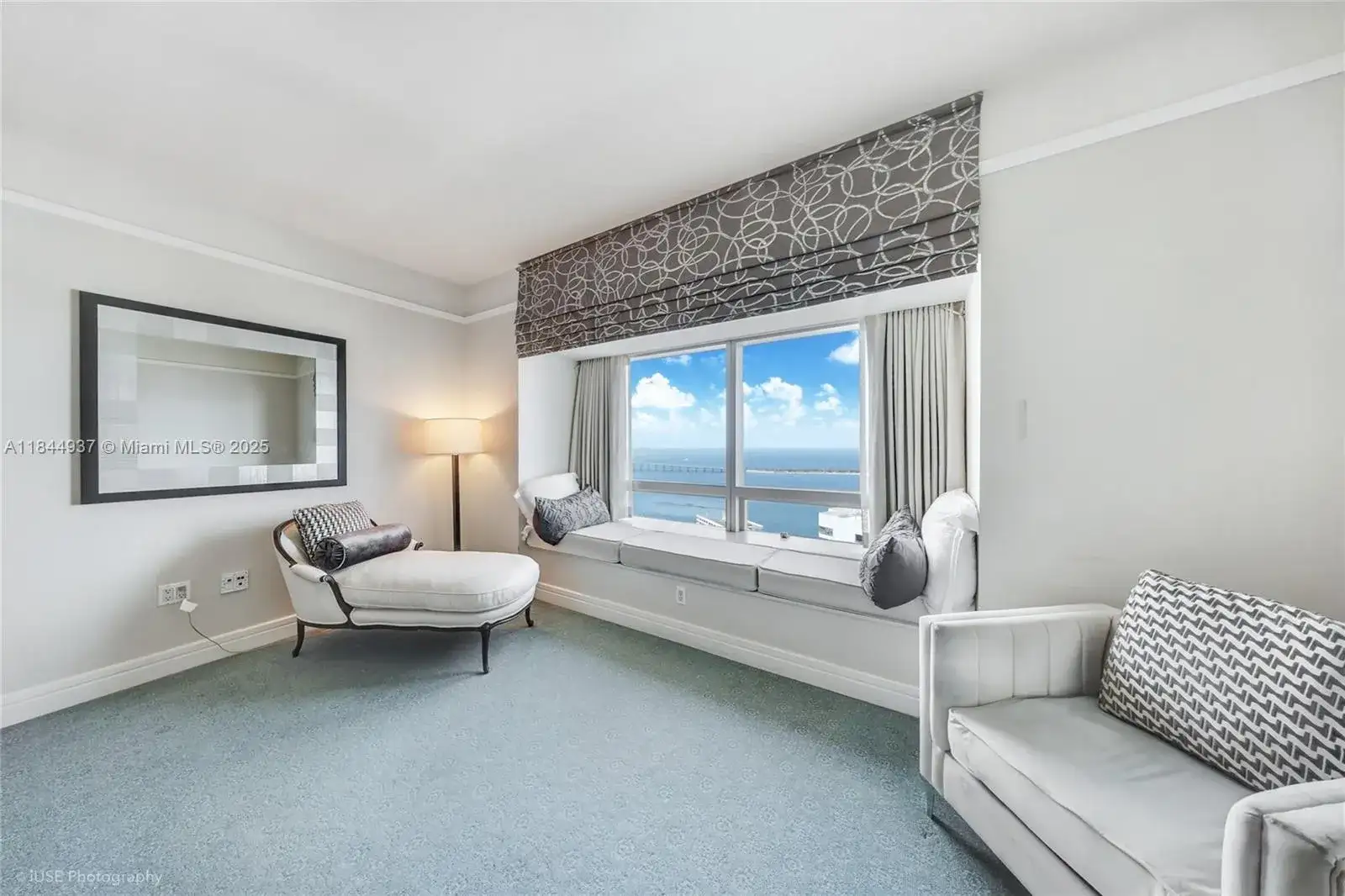 1435 Brickell Ave # 3005, Miami FL 33131 photo 2