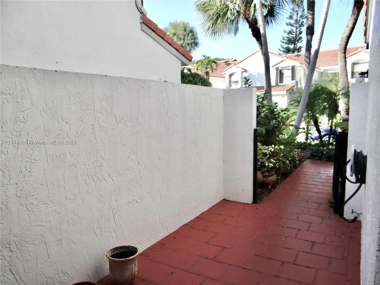 3500 Magellan Cir # 714, Aventura FL 33180 photo 4