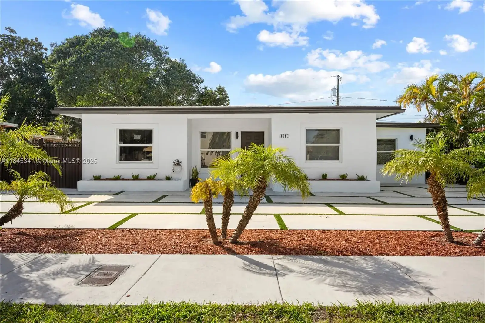 1310 SW 76th Ave # 0, Miami FL 33144 photo 2