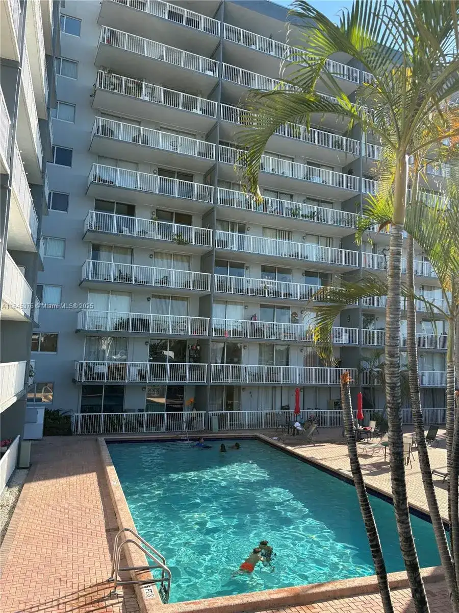 1800 NW 24th AVE # 205, Miami FL 33125 photo 4
