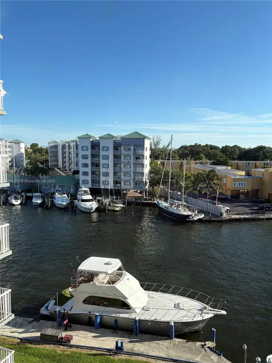 1800 NW 24th AVE # 205, Miami FL 33125 photo 5