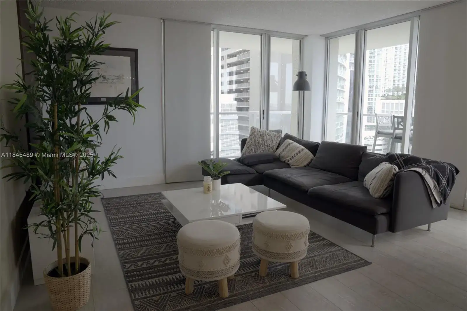 1155 Brickell Bay Dr # 902, Miami FL 33131 photo 3