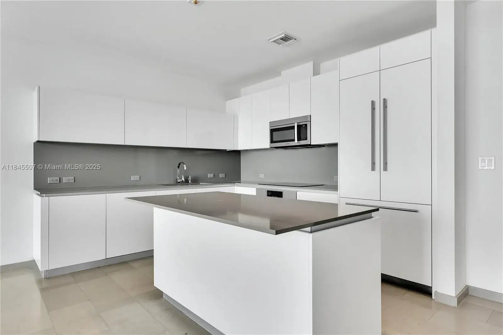 68 SE 6th St # 4110, Miami FL 33131 photo 4