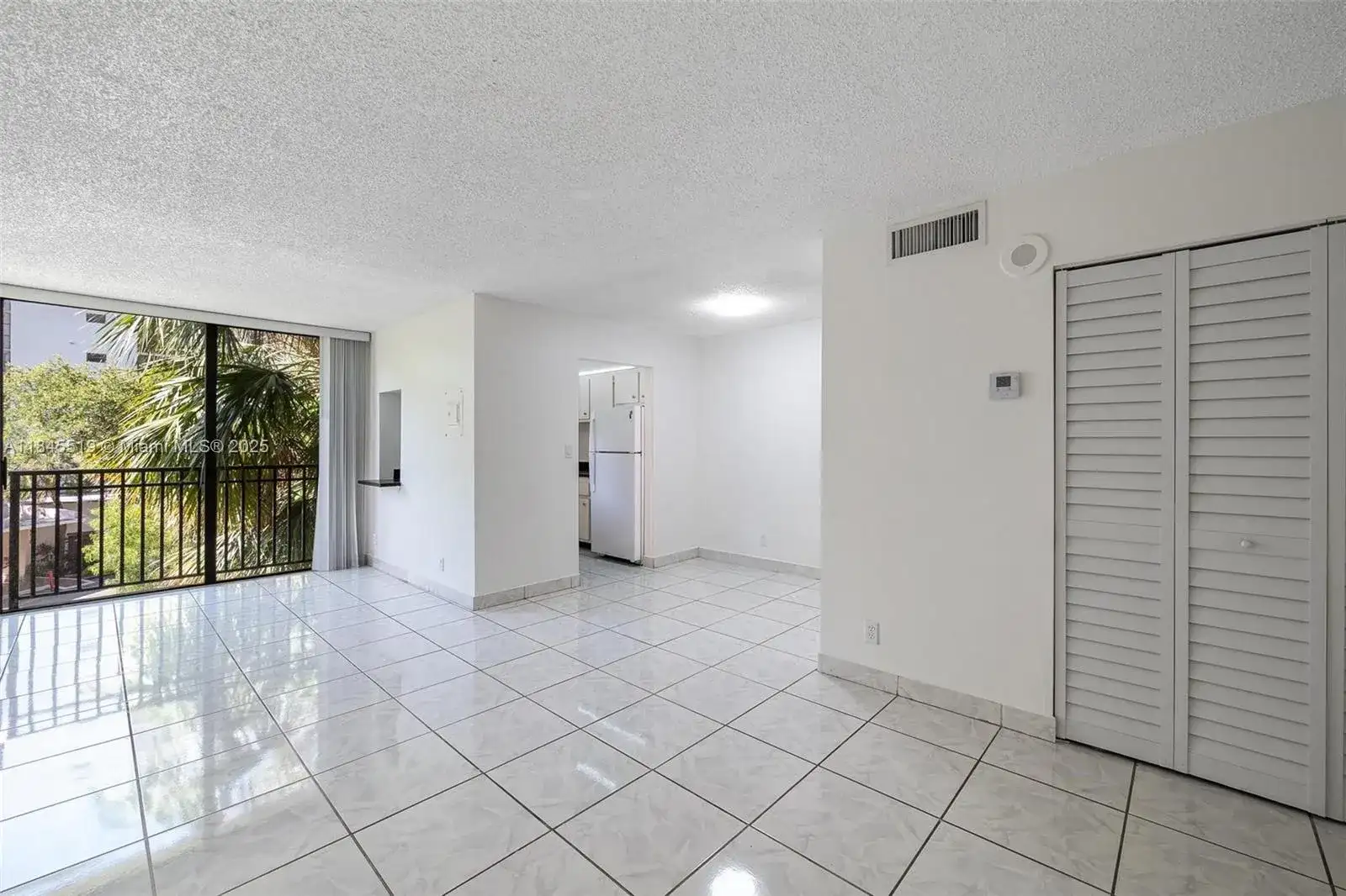 16909 N Bay Rd # 305, Sunny Isles Beach FL 33160 photo 2