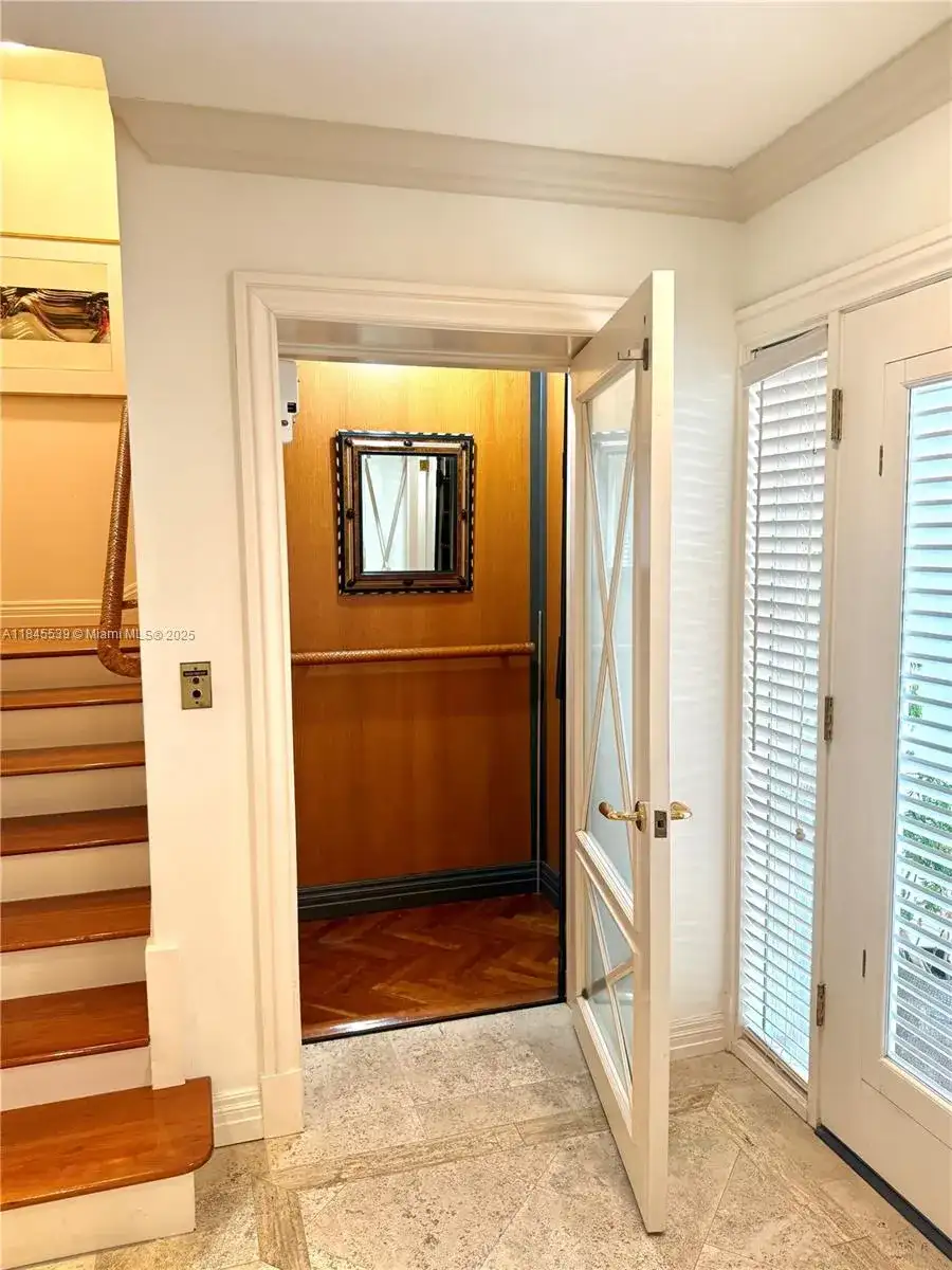 3508 Bayshore Villas Dr, Miami FL 33133 photo 5