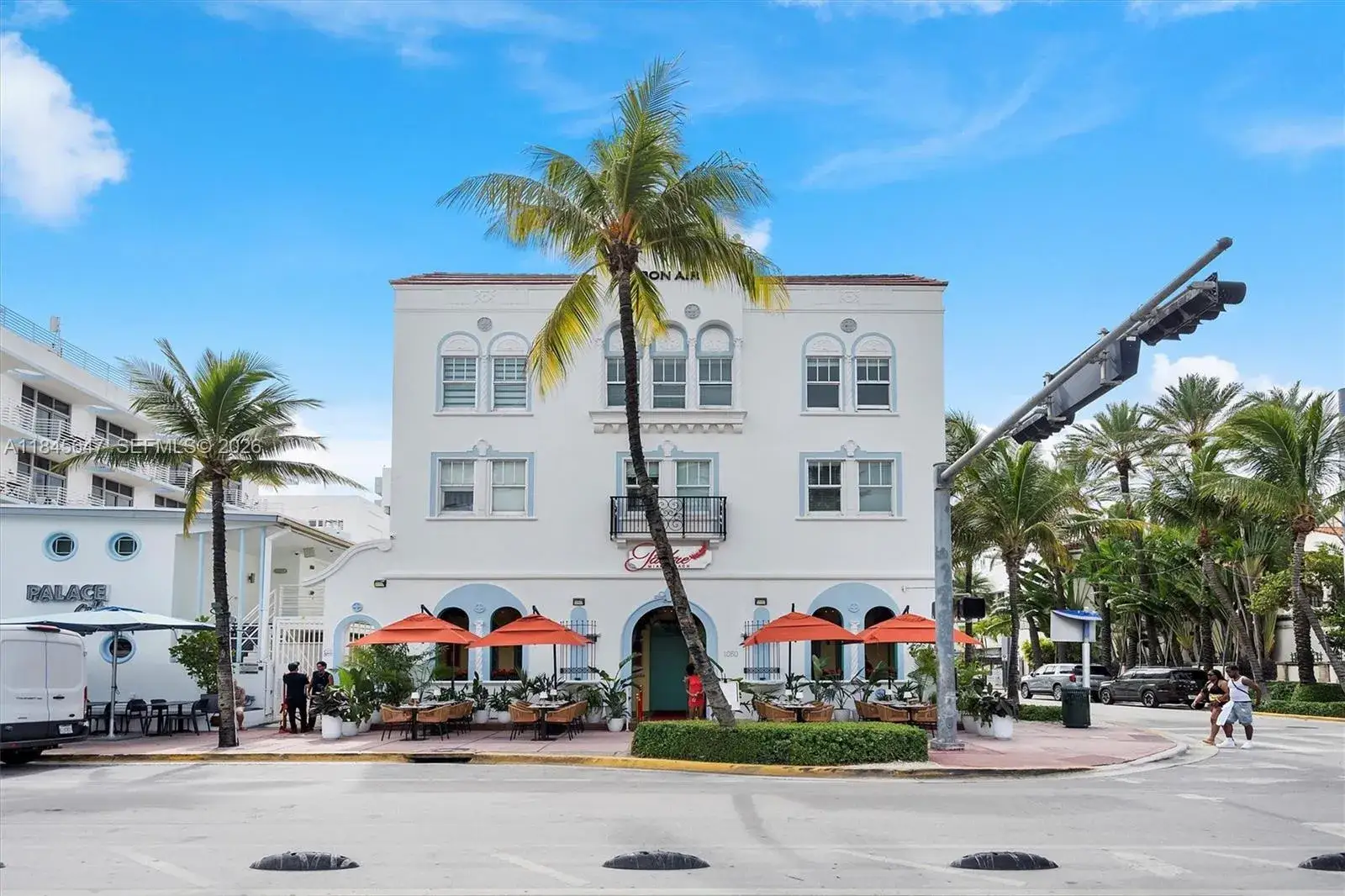 1 bedroom 1 bath Residential for sale at 1060 Ocean Dr # D303, Miami Beach FL 33139