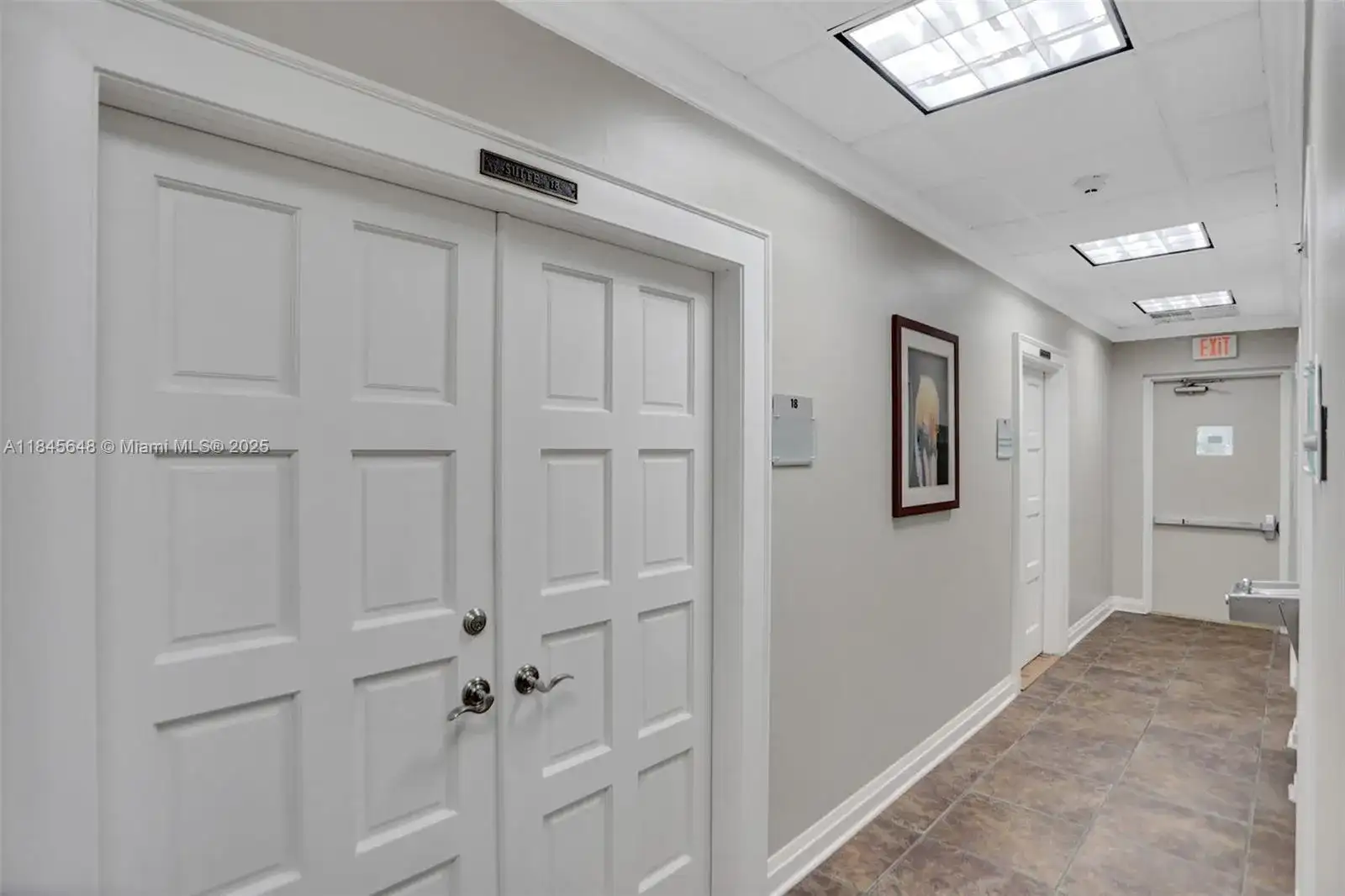 5915 Ponce De Leon Blvd # 18, Coral Gables FL 33146 photo 2