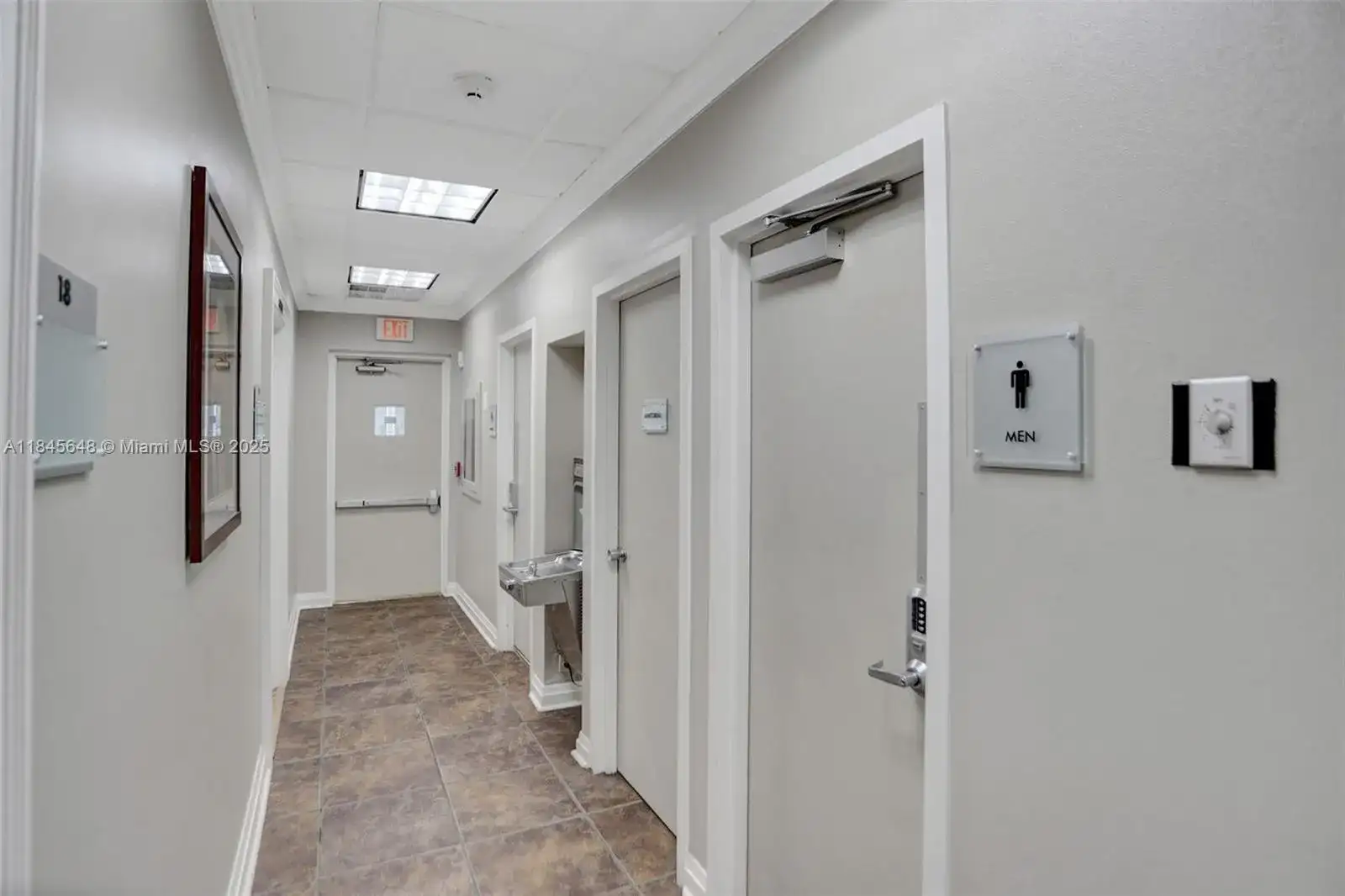 5915 Ponce De Leon Blvd # 18, Coral Gables FL 33146 photo 3