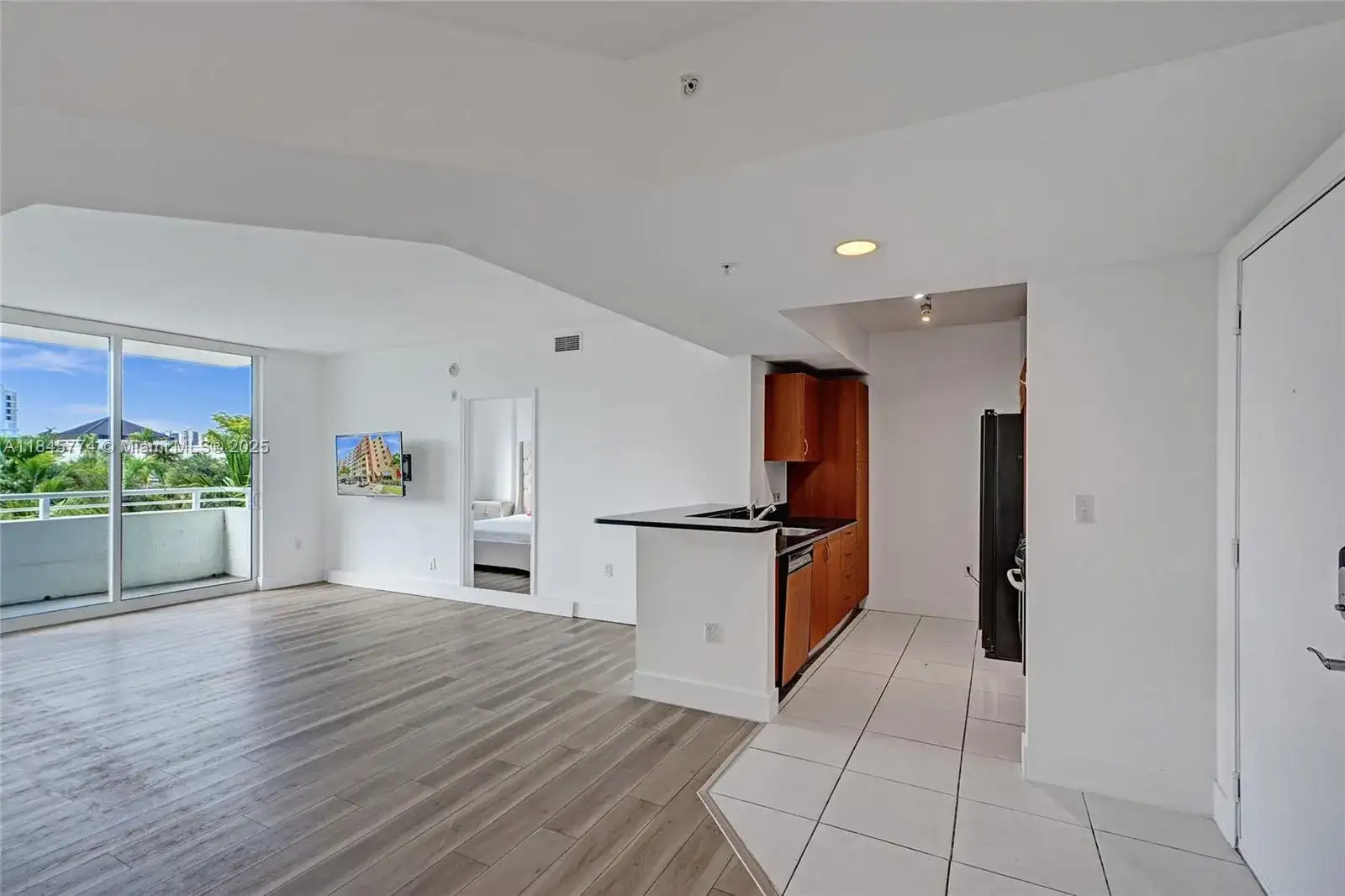 2775 NE 187th St # 202, Aventura FL 33180 photo 5