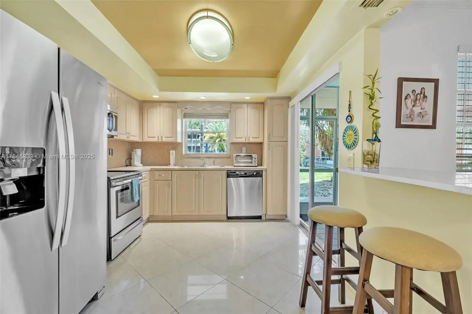 200 NE 12th Ave # 3A, Hallandale Beach FL 33009