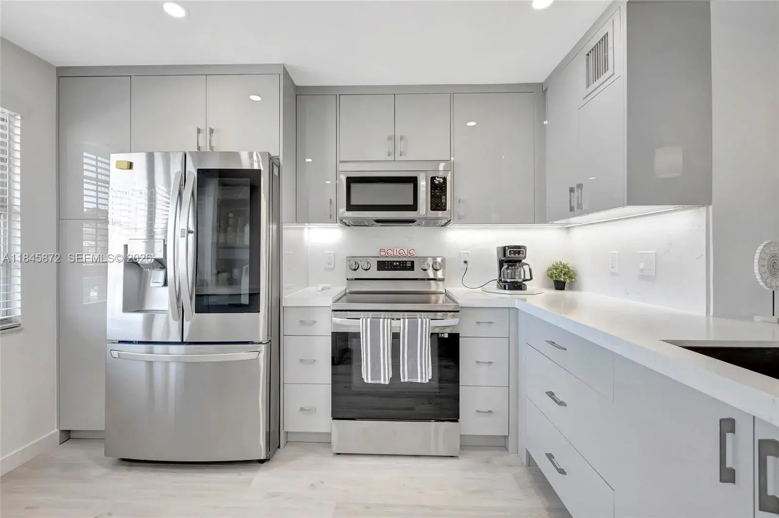 2101 Lucaya Bnd # E3, Coconut Creek FL 33066
