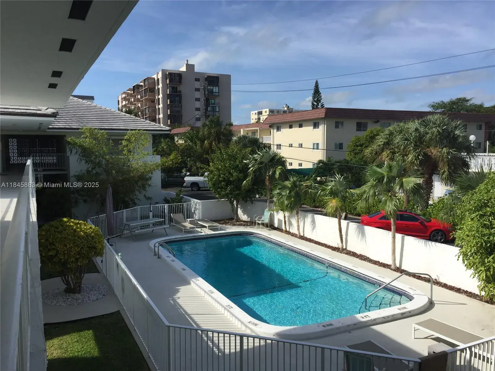 201 Sunrise Drive # 102, Key Biscayne FL 33149