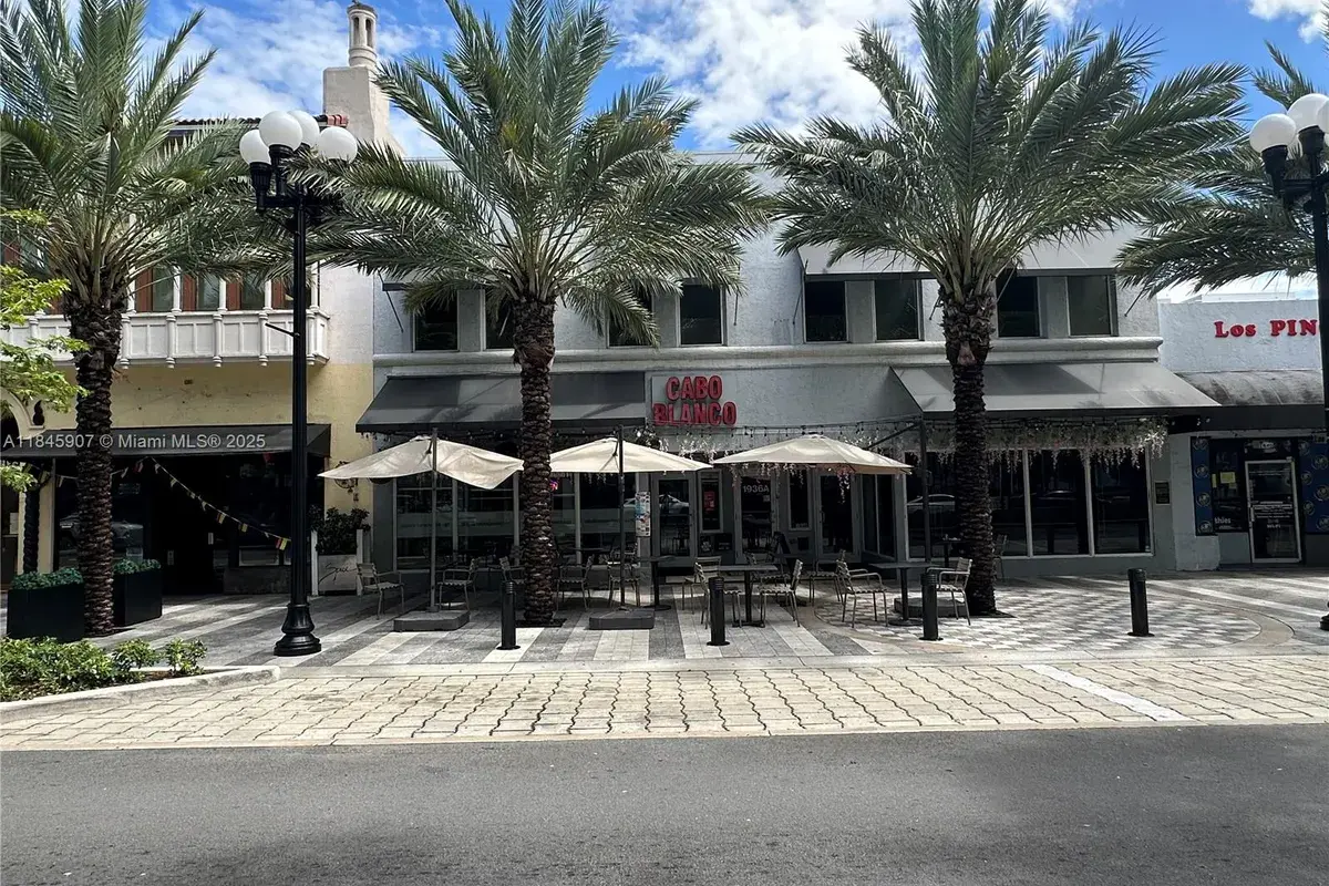 1936 Hollywood Blvd, Hollywood FL 33020
