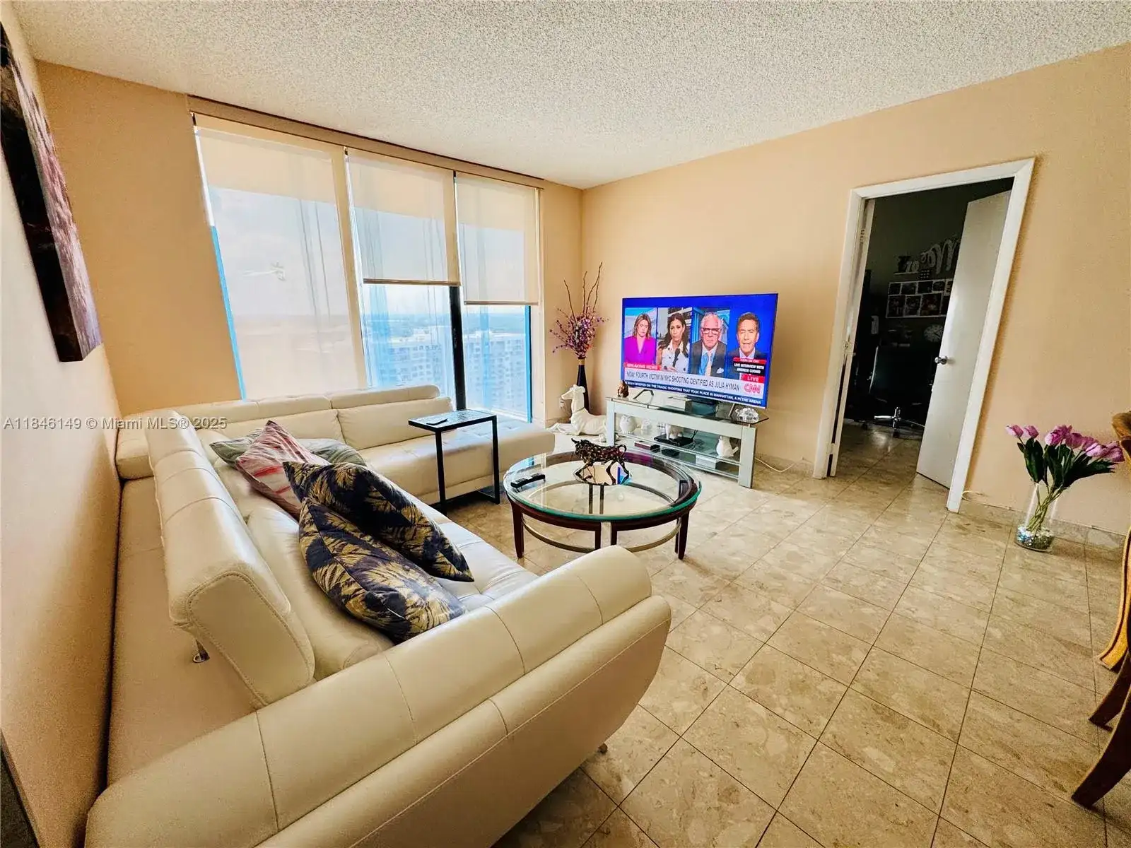 18181 NE 31st Ct, Aventura FL 33160 photo 4