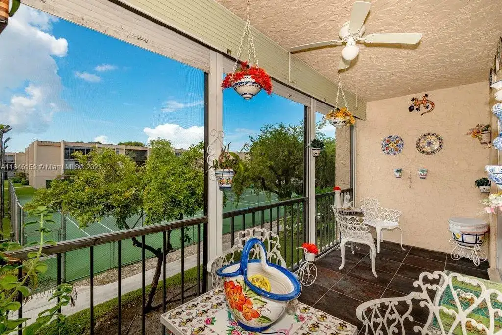 8401 SW 107th Ave # 214E, Miami FL 33173 photo 2