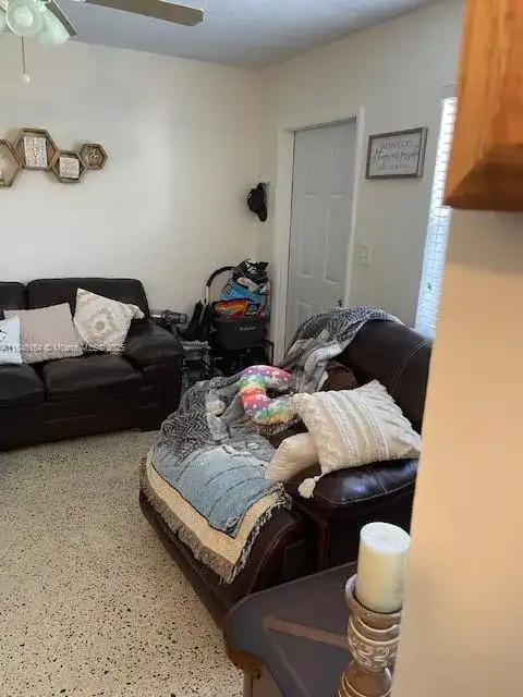 1533 SW 3rd St, Miami FL 33135 photo 4